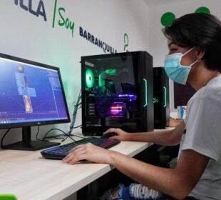 Formación digital en Barranquilla, un método de educación para más de 53 mil jóvenes