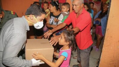 Crean plan para donar regalos a afectados por ola invernal
