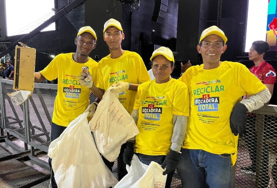 Barranquilla goza y recicla en medio de sus fiestas de Carnaval