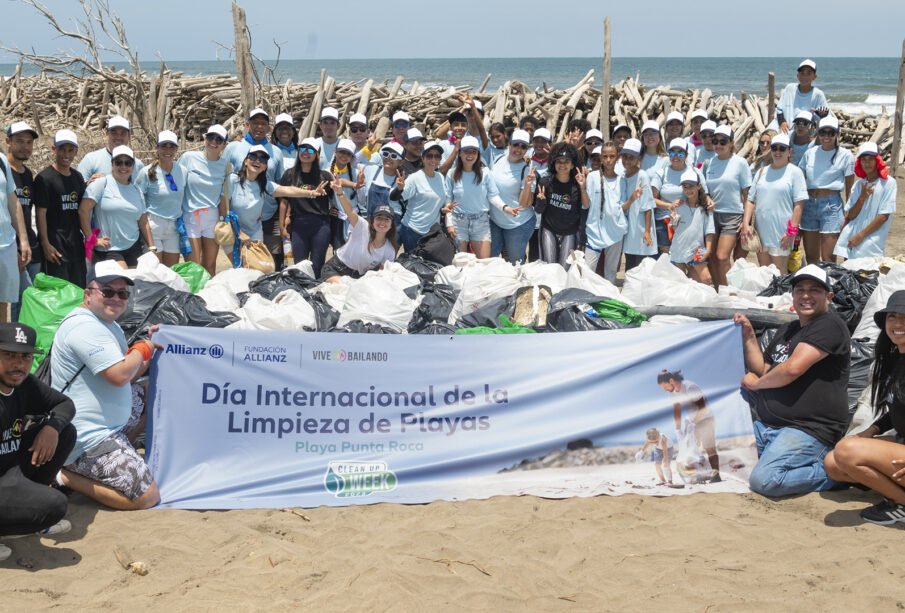 Limpieza de playas en Punta Roca, un plan que salva el medioambiente